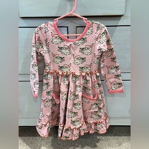 Serendipity (by shrimp & grits) vintage Santa print pink girls dress XS